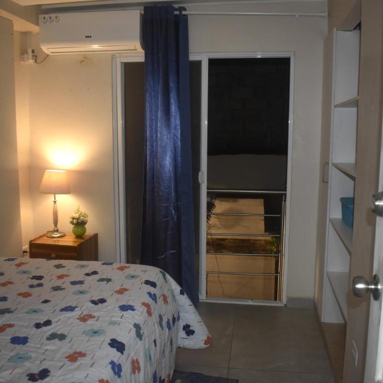 Alojamiento en Guayaquil - House in Guayaquil - Three-Bedroom House - 11