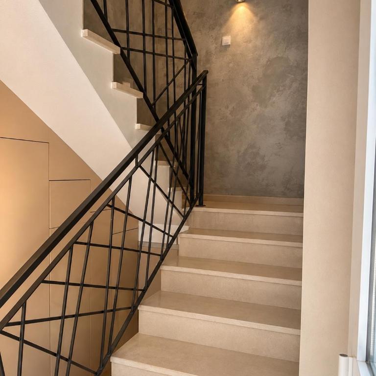 Private luxurious house with pool and garden - Vila - 50