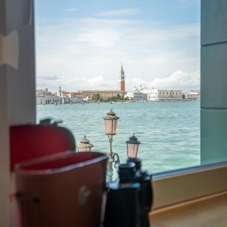 3 Windows on St Mark - Canal View Apartment - Appartamento con 2 Camere da Letto - 11