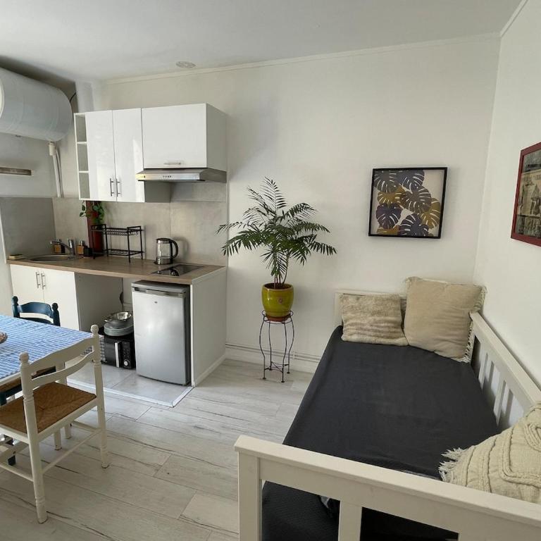 Cozy Flat in La Butte Aux Cailles - One-Bedroom Apartment - 6
