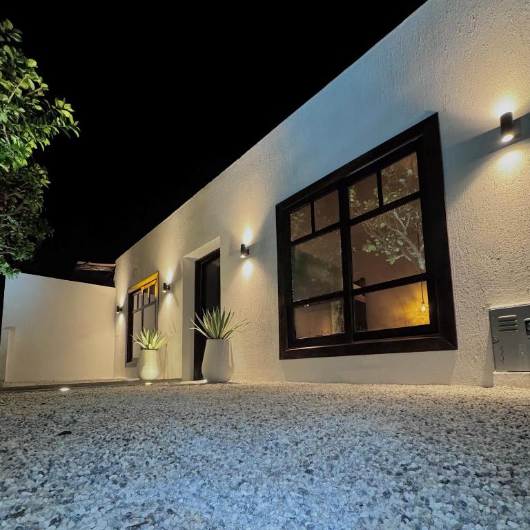 Maré House A 50 m del Mar 10 Huéspedes - Three-Bedroom House - 4