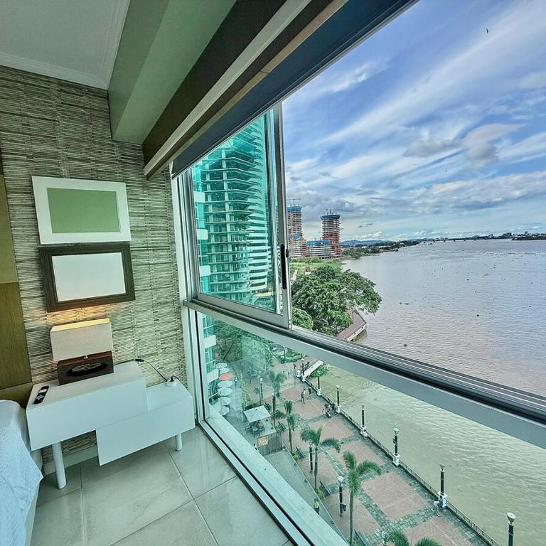 Hermosa suite vista al río con piscina y jacuzzi RF2-504 - One-Bedroom Apartment with River View - 7