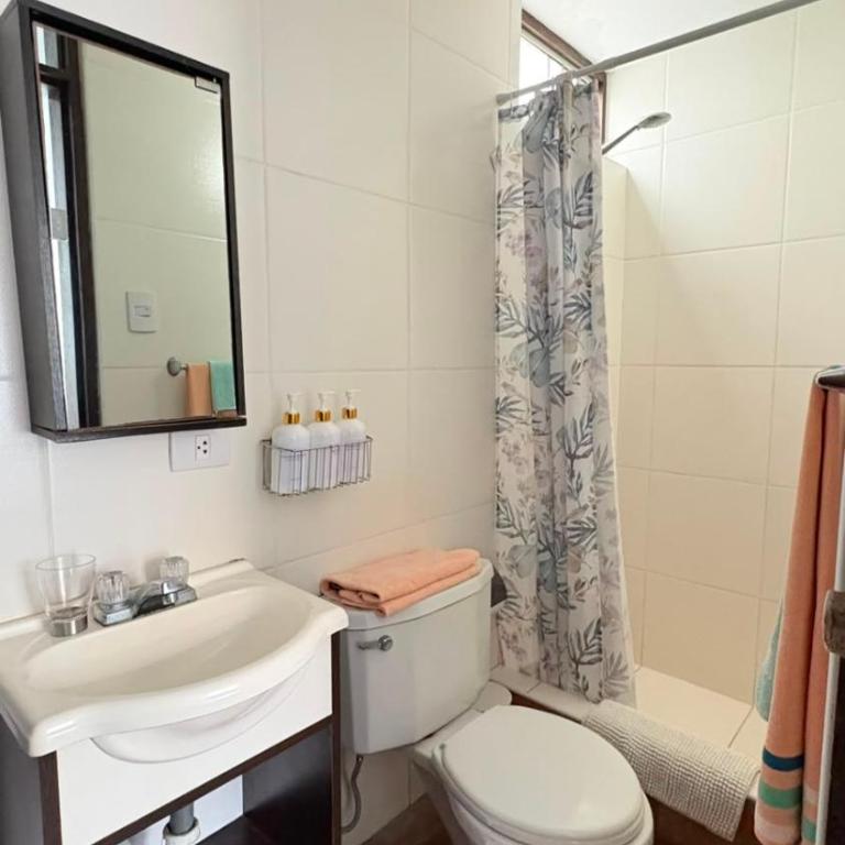 Club Colonial Hotel - Budget Double Room - 3