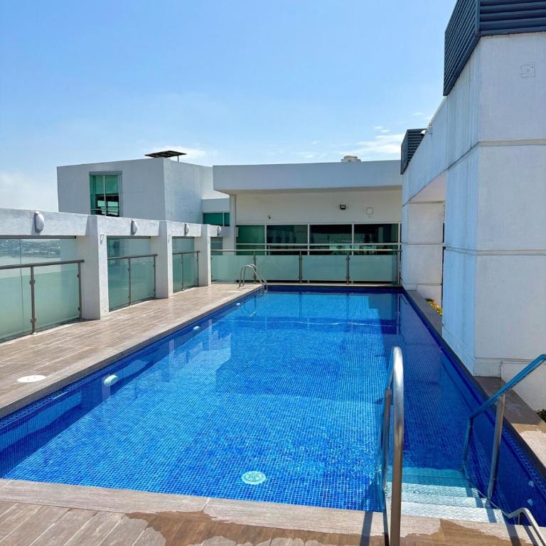 Suite amplia con vista panorámica al río con piscina RF1-605 - One-Bedroom Apartment with River View - 22