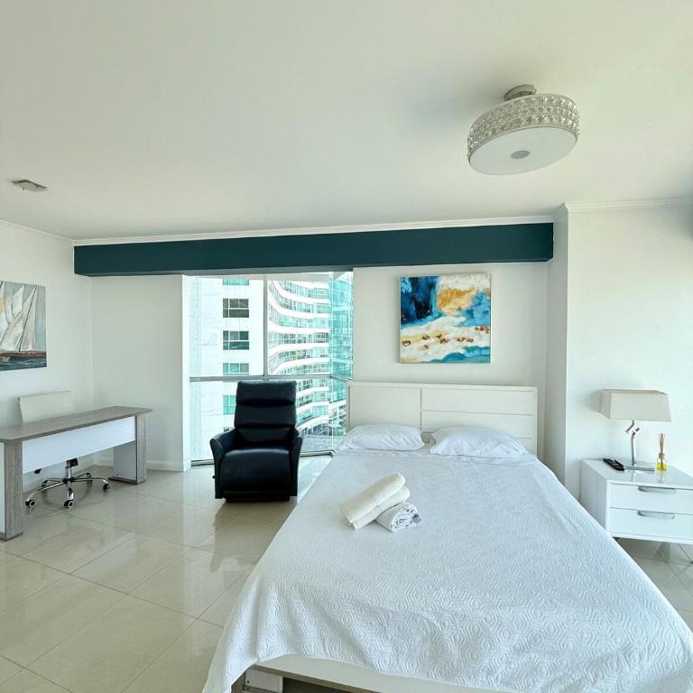 Suite amplia con vista panorámica al río con piscina RF1-605 - One-Bedroom Apartment with River View - 24