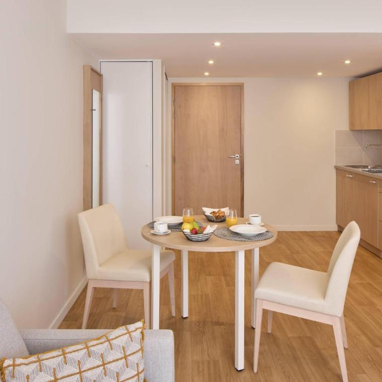 Quality Aparthotel Voiron - One Bedroom Apartment - 2