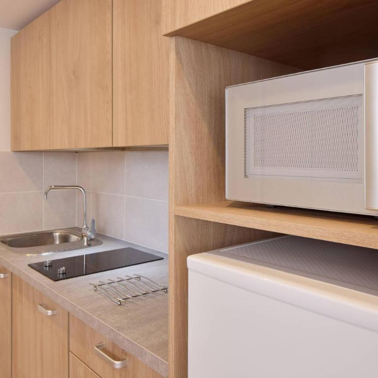 Quality Aparthotel Voiron - One Bedroom Apartment - 3