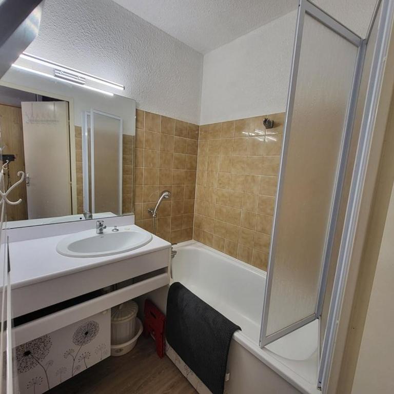 Appartement cosy balcon vue pistes - 4 pers. - FR-1-266-274 - Apartamento - 6