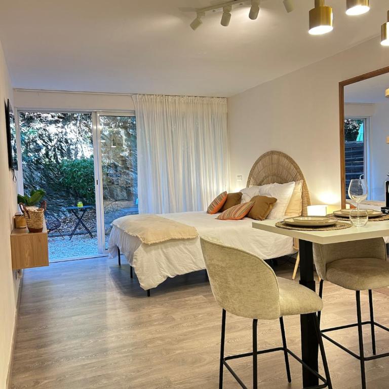 Le Cocon du Cap Brun Jardin privatif plages à pieds parking gratuit - Apartment mit 1 Schlafzimmer - 1