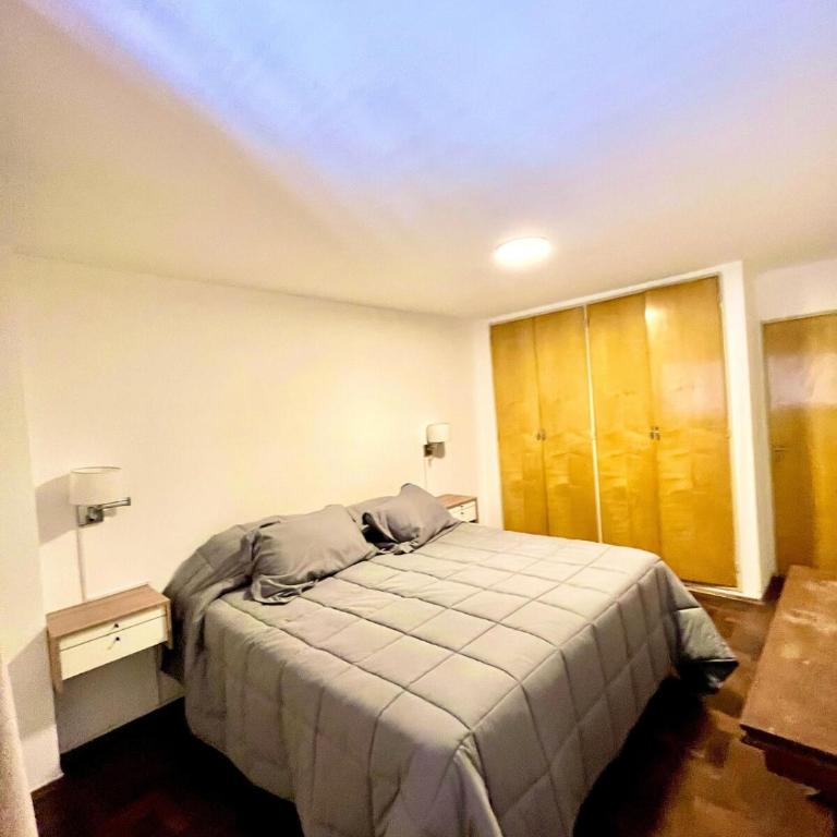 Depto Amplio en Nueva Cordoba a Mts de Ulton y Patio Olmos - Two-Bedroom Apartment - 11