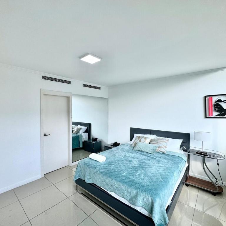 Elegante oficina suite vista al cerro y piscina RF1-1308 - One-Bedroom Apartment - 7