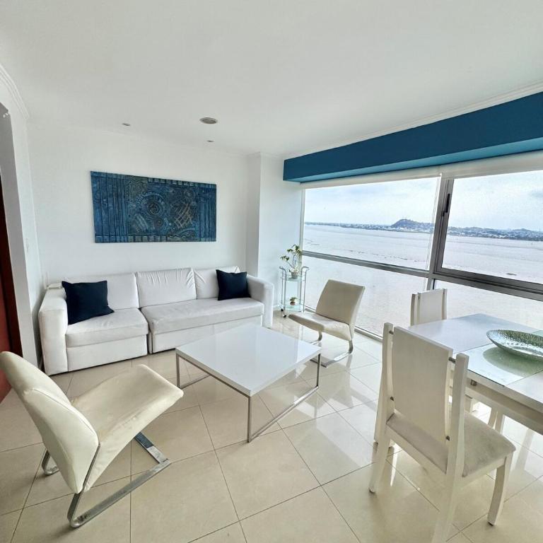 Suite en Puerto Santa Ana vista panoramica al río RF1-1107 - One-Bedroom Apartment with River View - 11