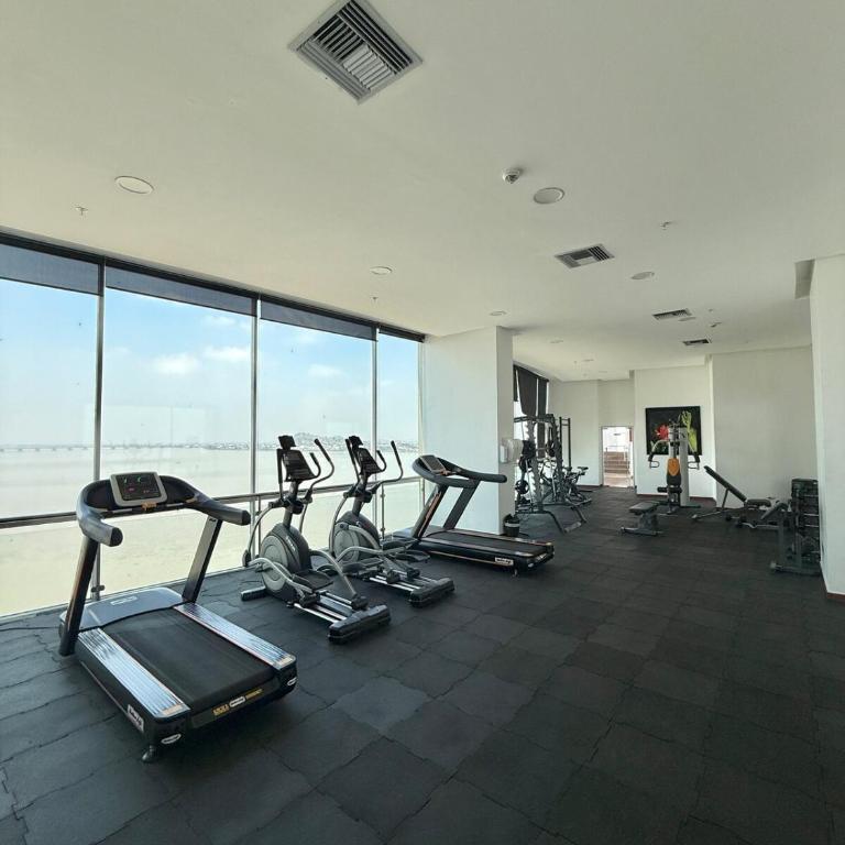 Suite con hermosa vista al río y piscina y jacuzzi RF2-304 - One-Bedroom Apartment with River View - 9
