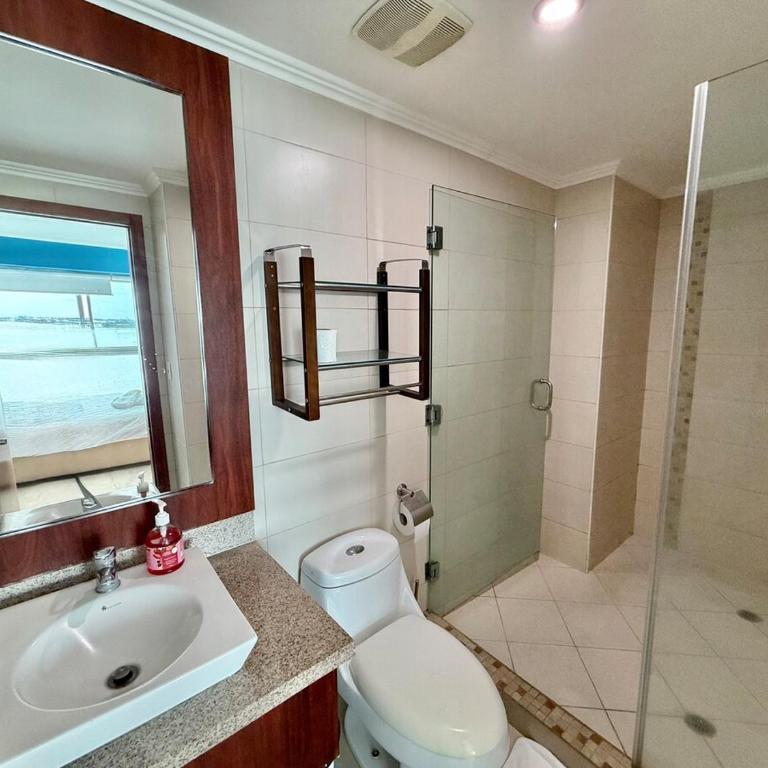 Suite con hermosa vista al río y piscina y jacuzzi RF2-304 - One-Bedroom Apartment with River View - 17
