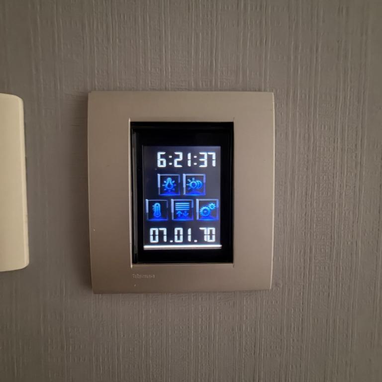 Spacious and comfortable furnished apartment - One-Bedroom Apartment - 18
