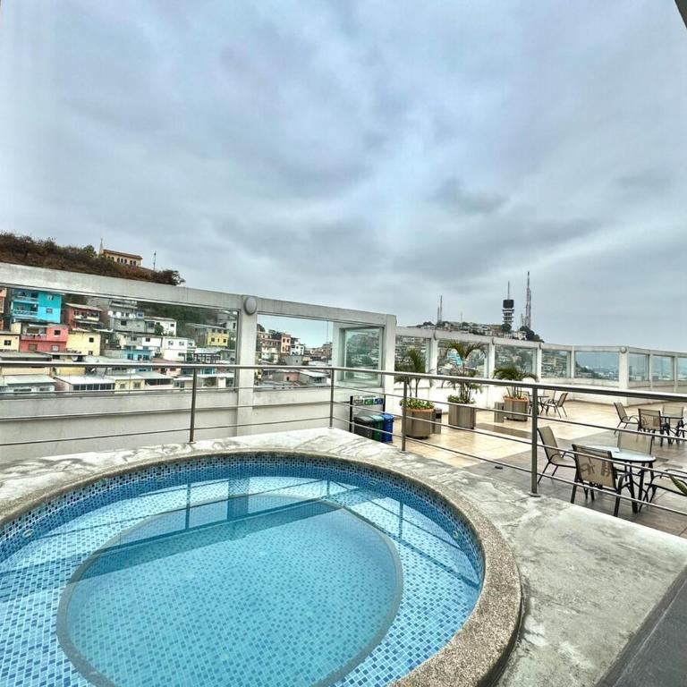 Suite con vista panorámica al río y jacuzzi RF2-306 - One-Bedroom Apartment with River View - 13