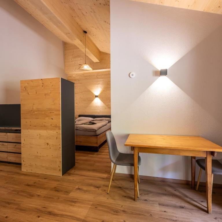 Sesselalpe - Doppelzimmer mit Balkon - 2