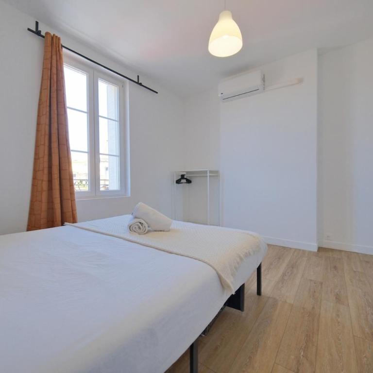 Montreal - 5 bedrooms - Air conditioning - Villa - 17