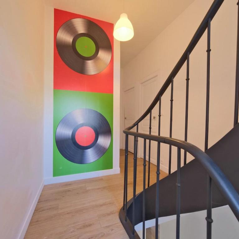 Montreal - 5 bedrooms - Air conditioning - Villa - 53
