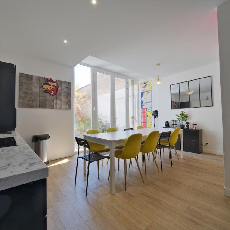 Montreal - 5 bedrooms - Air conditioning - Villa - 59