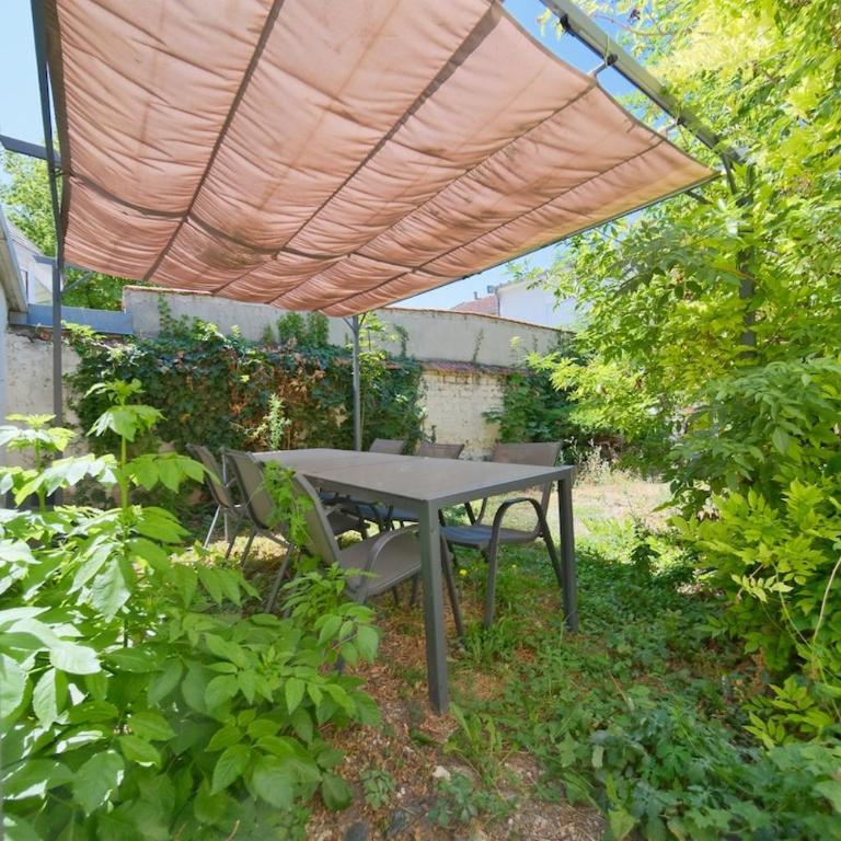 Montreal - 5 bedrooms - Air conditioning - Villa - 63