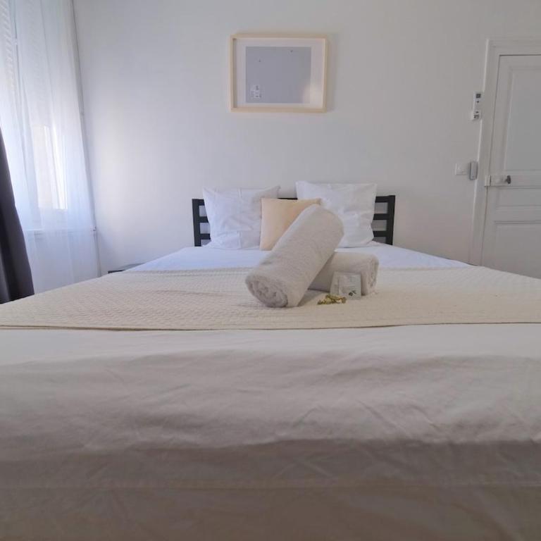Montreal - 5 bedrooms - Air conditioning - Villa - 65