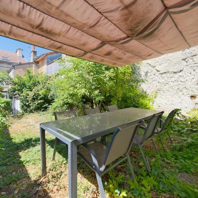 Montreal - 5 bedrooms - Air conditioning - Villa - 66