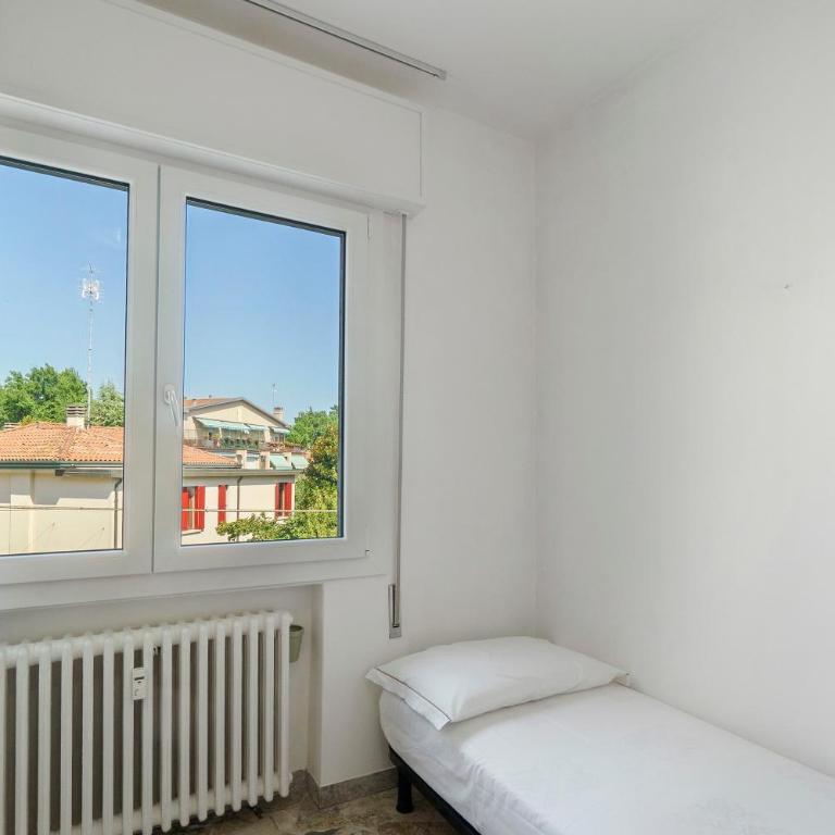 Aaron Guest House - Superior Apartment mit Balkon - 12