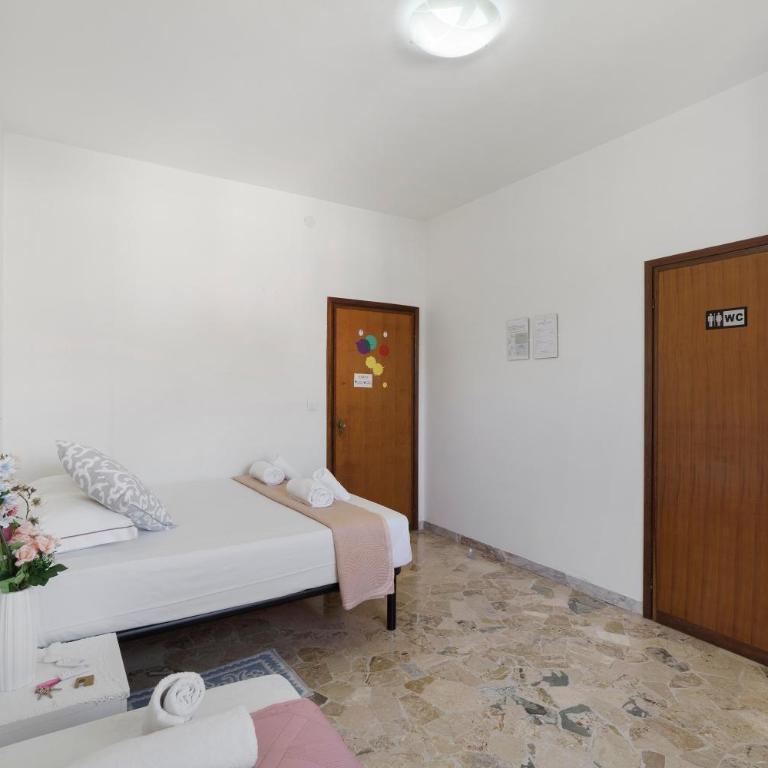 Aaron Guest House - Superior Apartment mit Balkon - 13