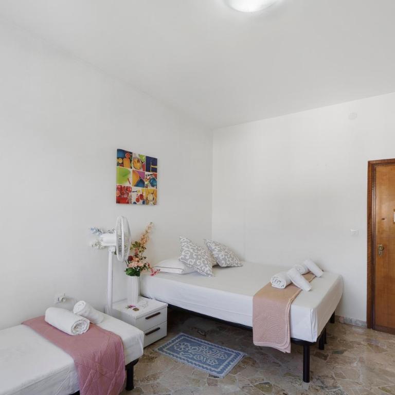 Aaron Guest House - Superior Apartment mit Balkon - 15