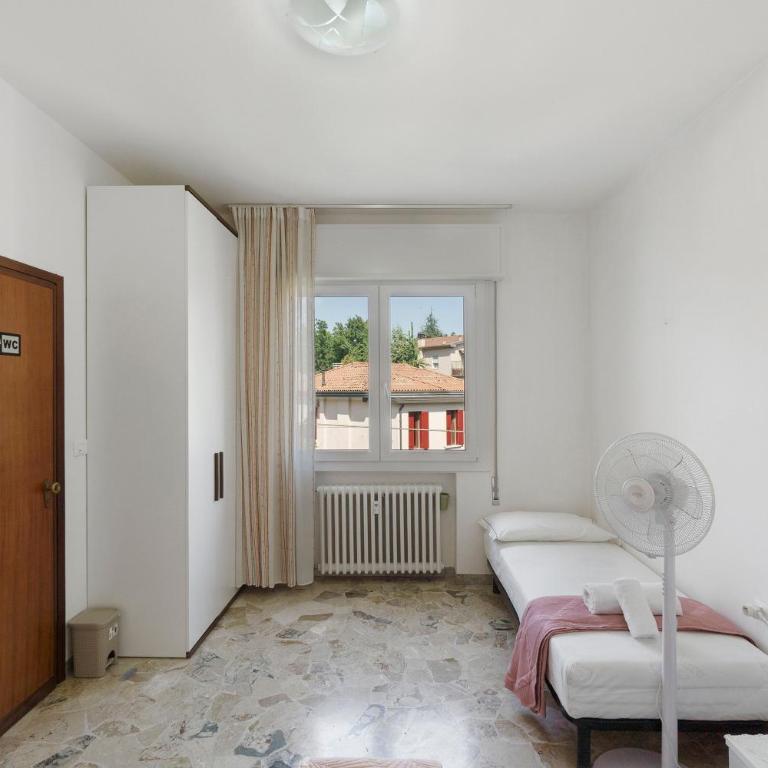 Aaron Guest House - Superior Apartment mit Balkon - 11