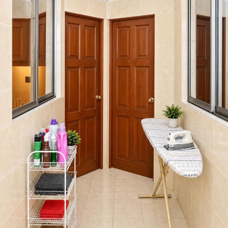 3BR Sky Oasis Penthouse with City Views Parking Country Club Zone - Apartment - 52