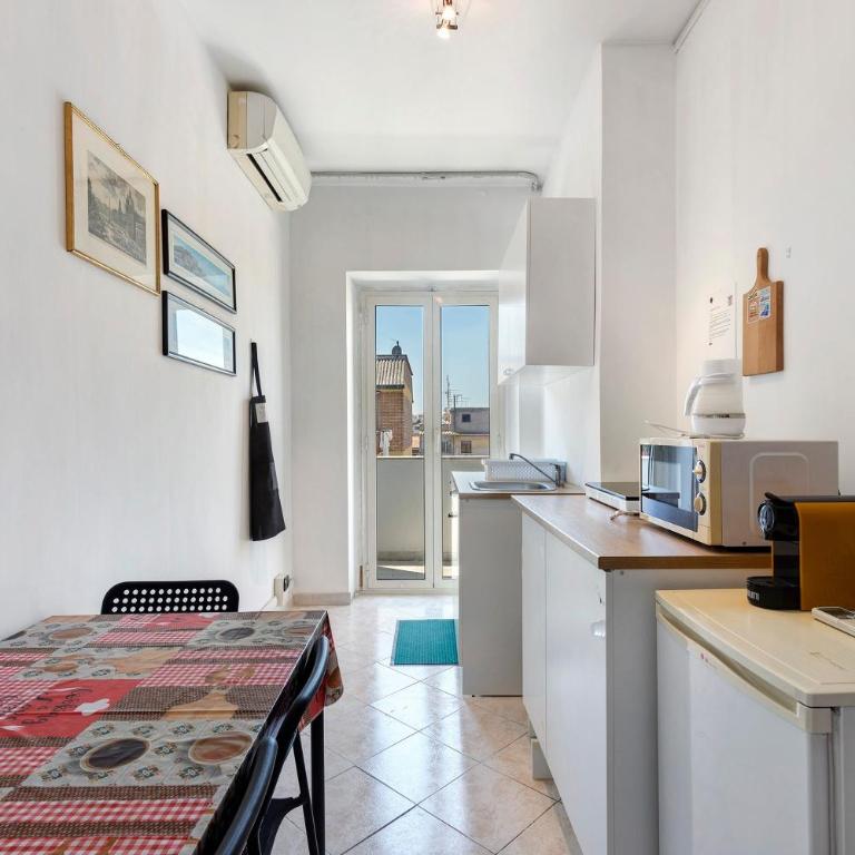 Romaamor - Deluxe-Apartment mit 2 Schlafzimmern und Gartenblick - 3