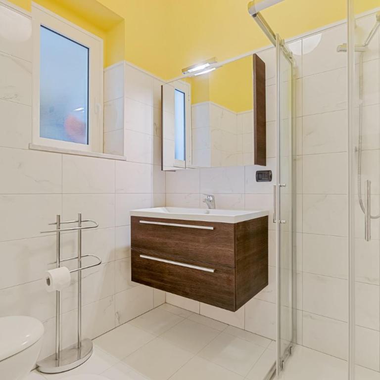 Val Zagora-5Terre-Private parking - Three-Bedroom House - 24