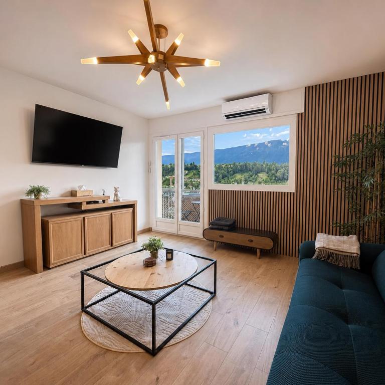 Aix-les-Bains, 64m2 clim, balcon, 2 min gare - One-Bedroom Apartment with Balcony and Mountain View - 1