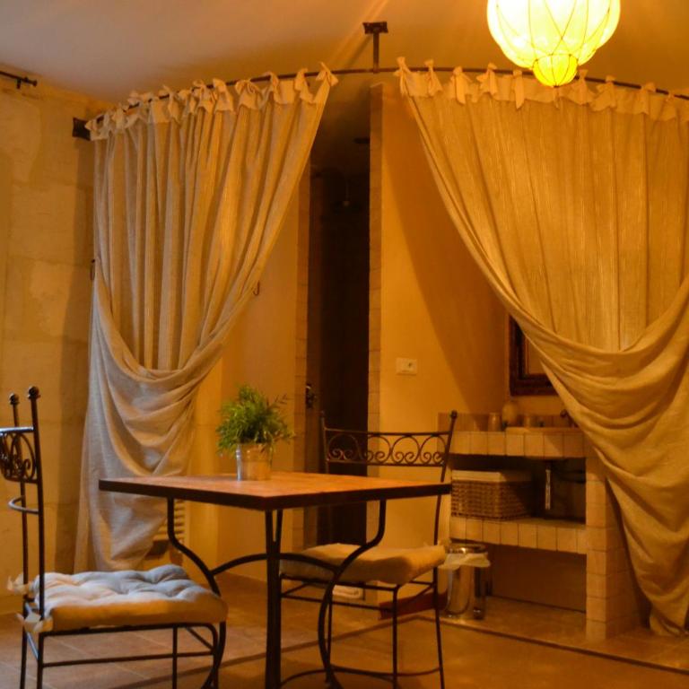 Chambres d'hôtes Mas Petit Prince - Chambre Double Classique avec Douche - 2