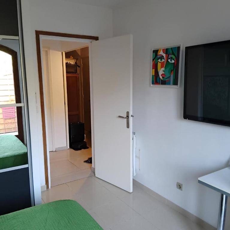 CHAMBRE PARENTALE 1 - Chambre Double avec Patio - 4
