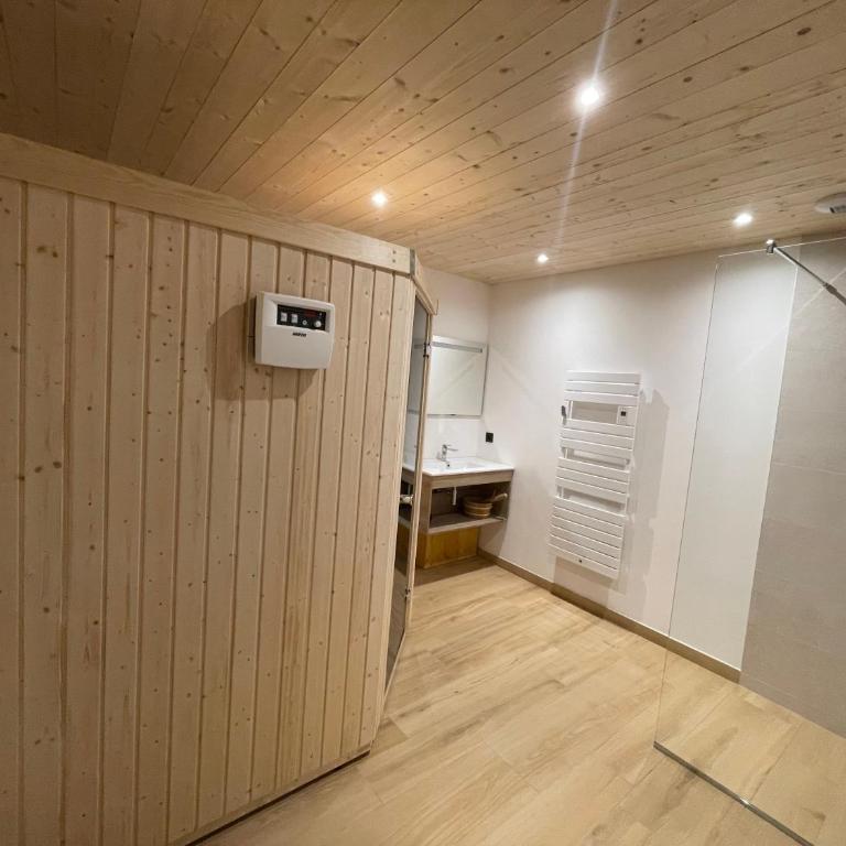 L'Eterle - Grand chalet avec terrasse et jardin - Chalet 5 Chambres - 28