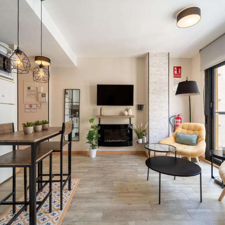 Studio Miramar Suites Malaga - Estudio - 1