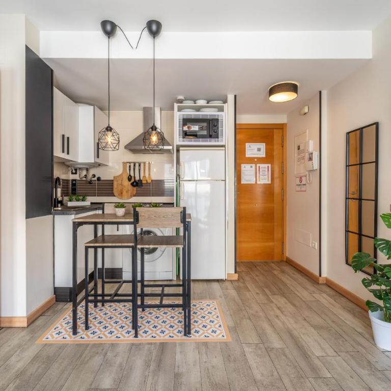 Studio Miramar Suites Malaga - Estudio - 2