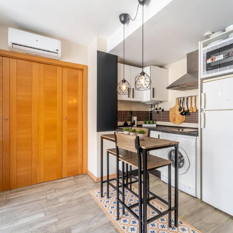 Studio Miramar Suites Malaga - Estudio - 9