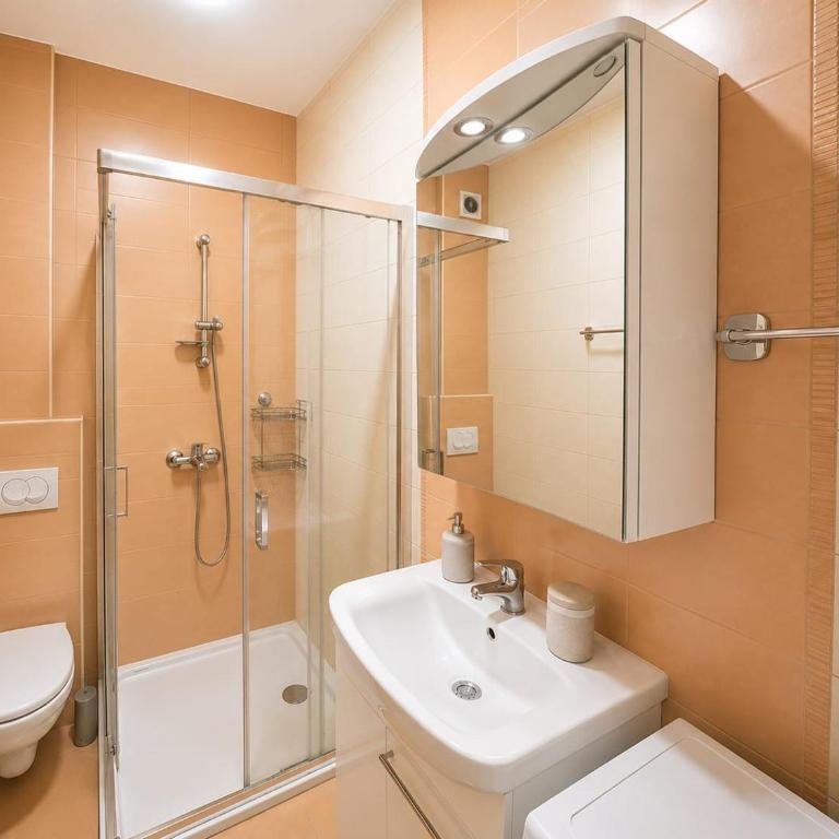 MAXIM by Termax - One-Bedroom Apartment - 11