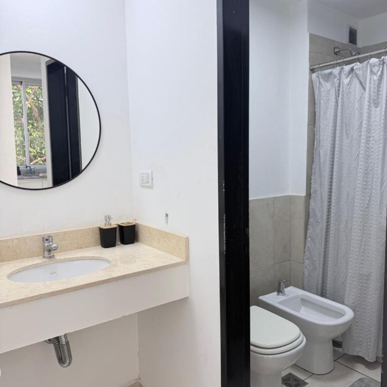 Depto en Gral Paz Pileta quincho y asador - One-Bedroom Apartment - 4