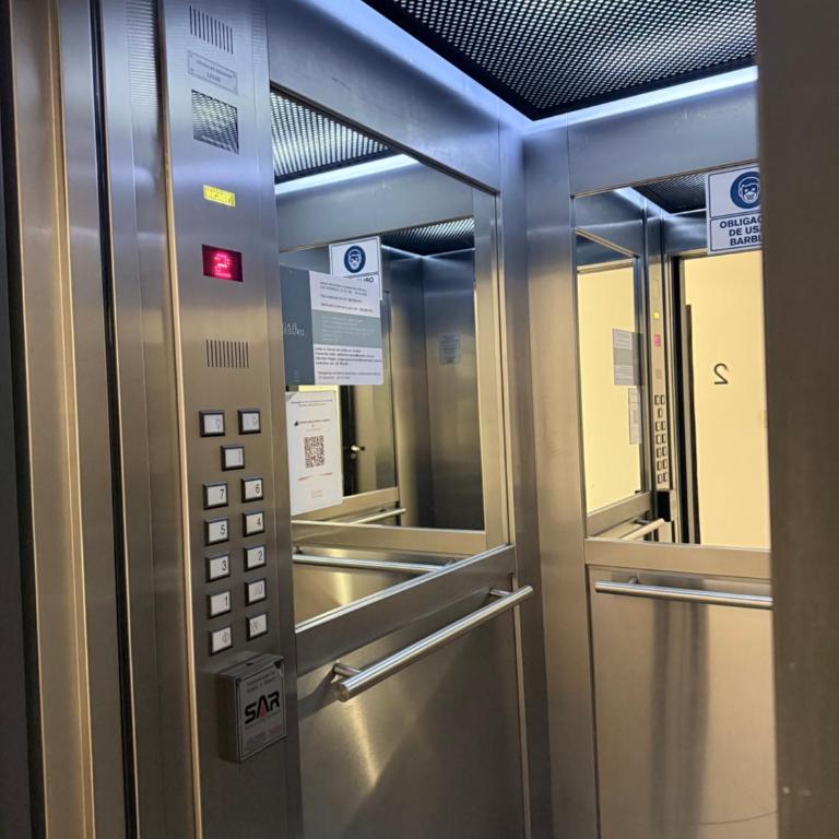 Depto en Gral Paz Pileta quincho y asador - One-Bedroom Apartment - 10