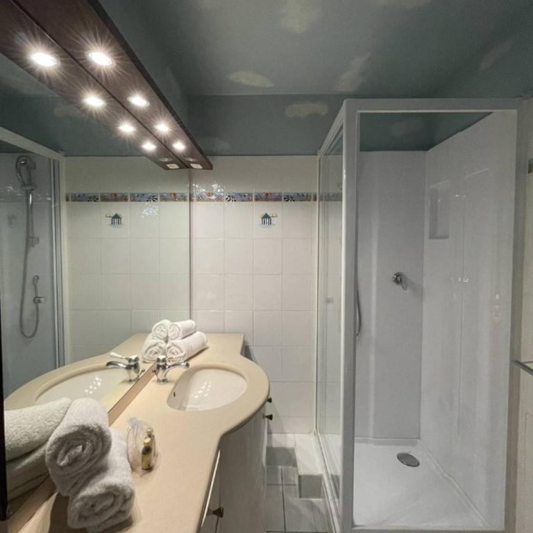 Appartement jacuzzi Village Naturiste - Apartment mit 2 Schlafzimmern - 5