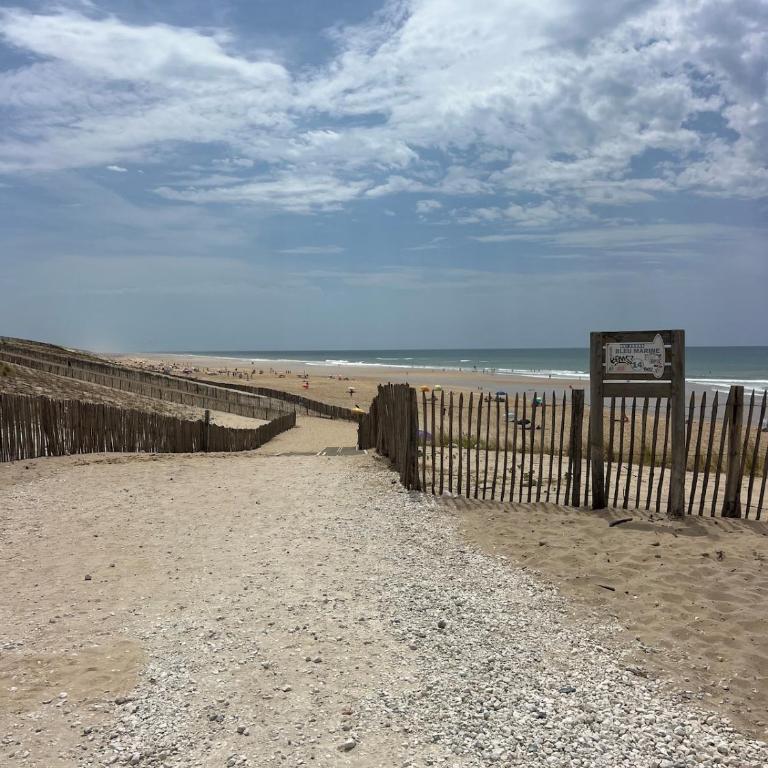 OCEAN VIEW - 2 bedroom Apt - Beach at 50M - SPool - Apartamento de 2 dormitorios con vistas al océano - 53