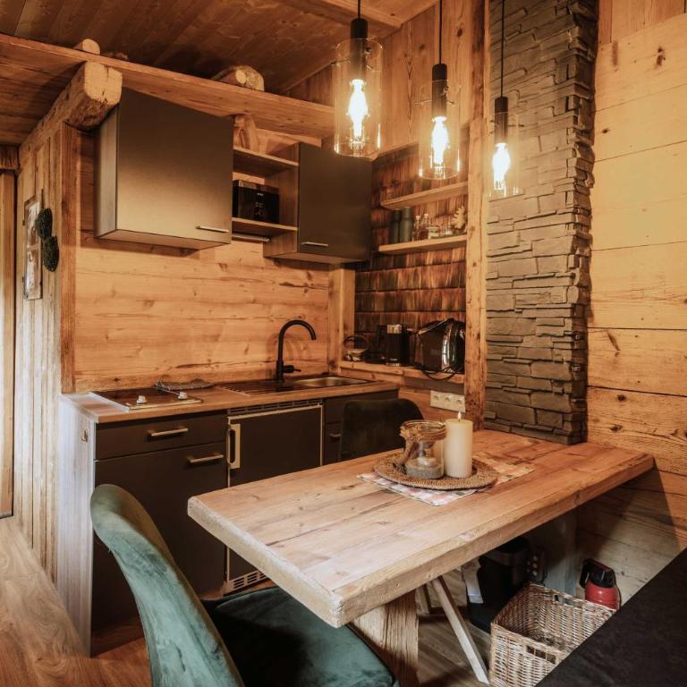 Edelsberghütte - Berghütte & Chalets - Keine Autozufahrt - No Car Access - Chalet AlmLiebe - 4