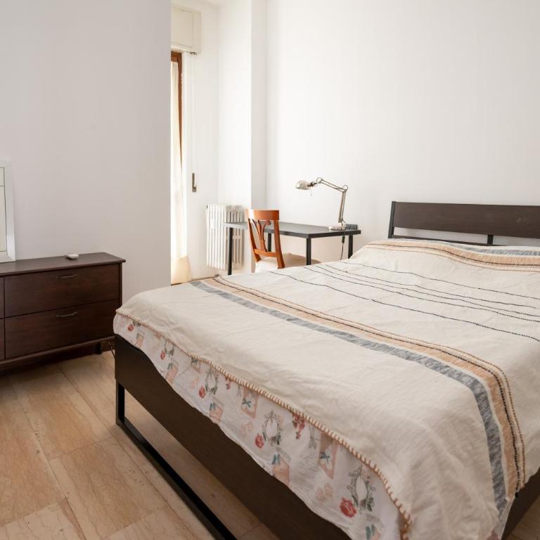 Spacious Aparment 10 mins walk from Duomo - Apartamento de 3 dormitorios con balcón - 3
