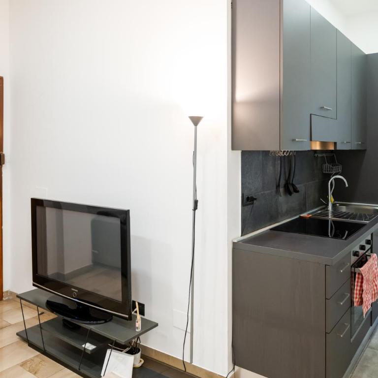 Spacious Aparment 10 mins walk from Duomo - Apartamento de 3 dormitorios con balcón - 26