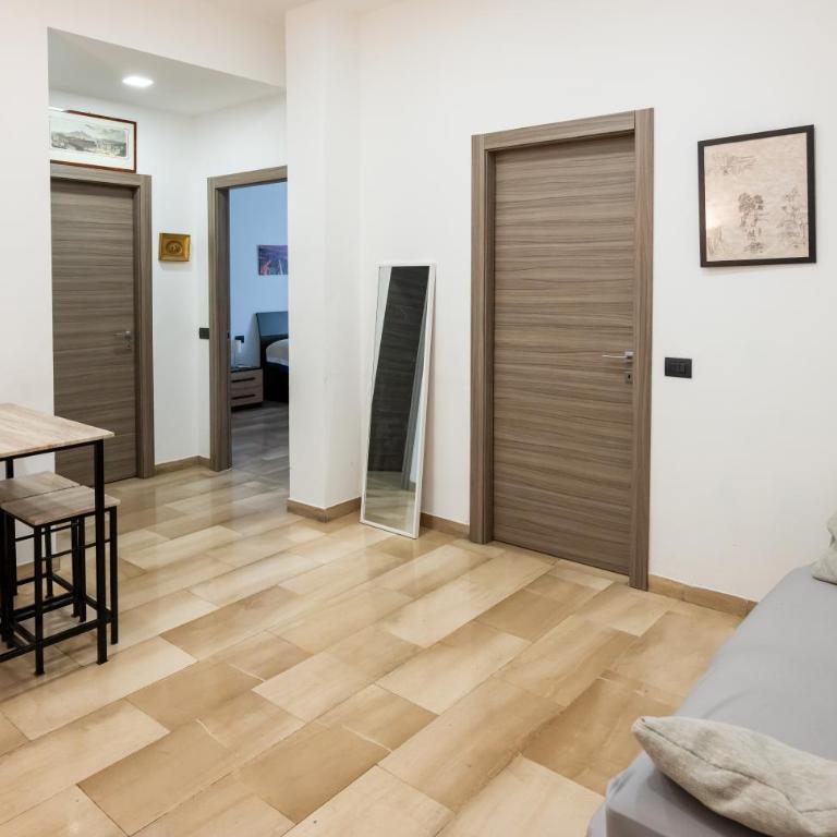Spacious Aparment 10 mins walk from Duomo - Apartamento de 3 dormitorios con balcón - 7
